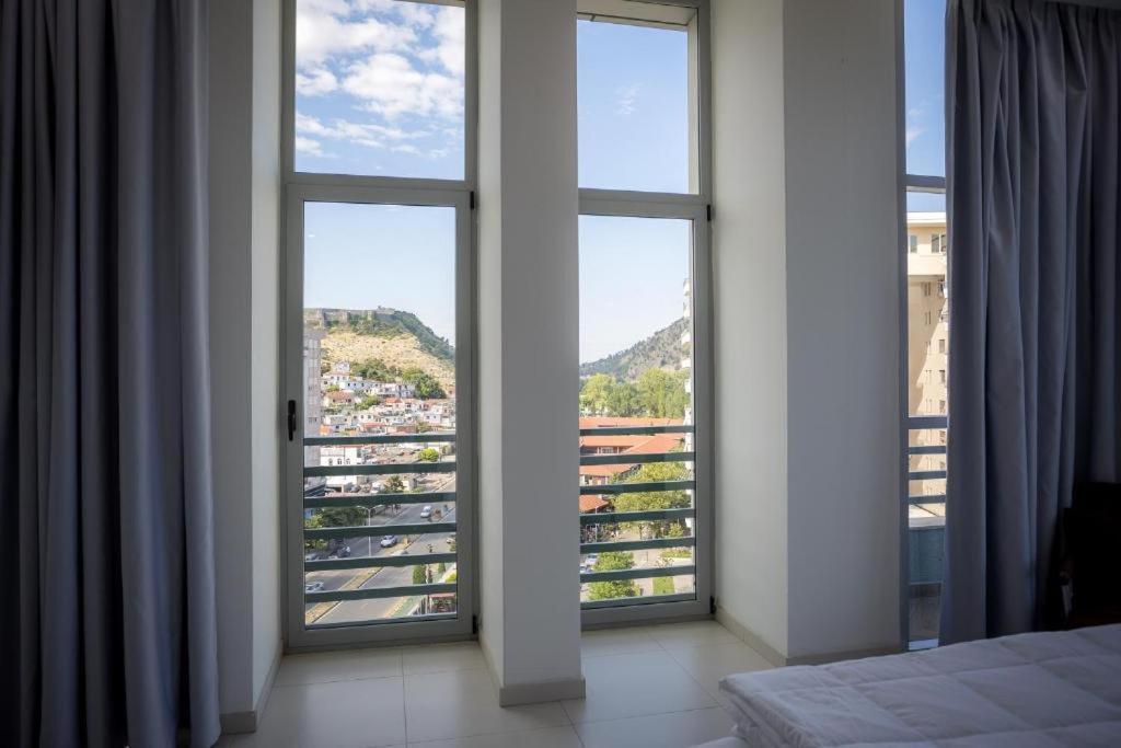 Sky Hotel شكودر المظهر الخارجي الصورة