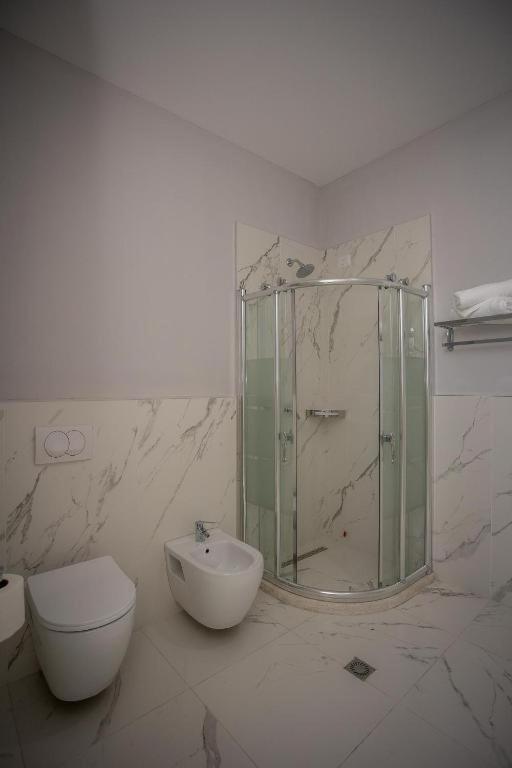 Sky Hotel شكودر المظهر الخارجي الصورة